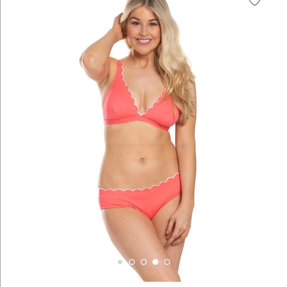 Kate Spade New York Scallop Wave Hipster Bikini Bottom. - Picture 2 of 9